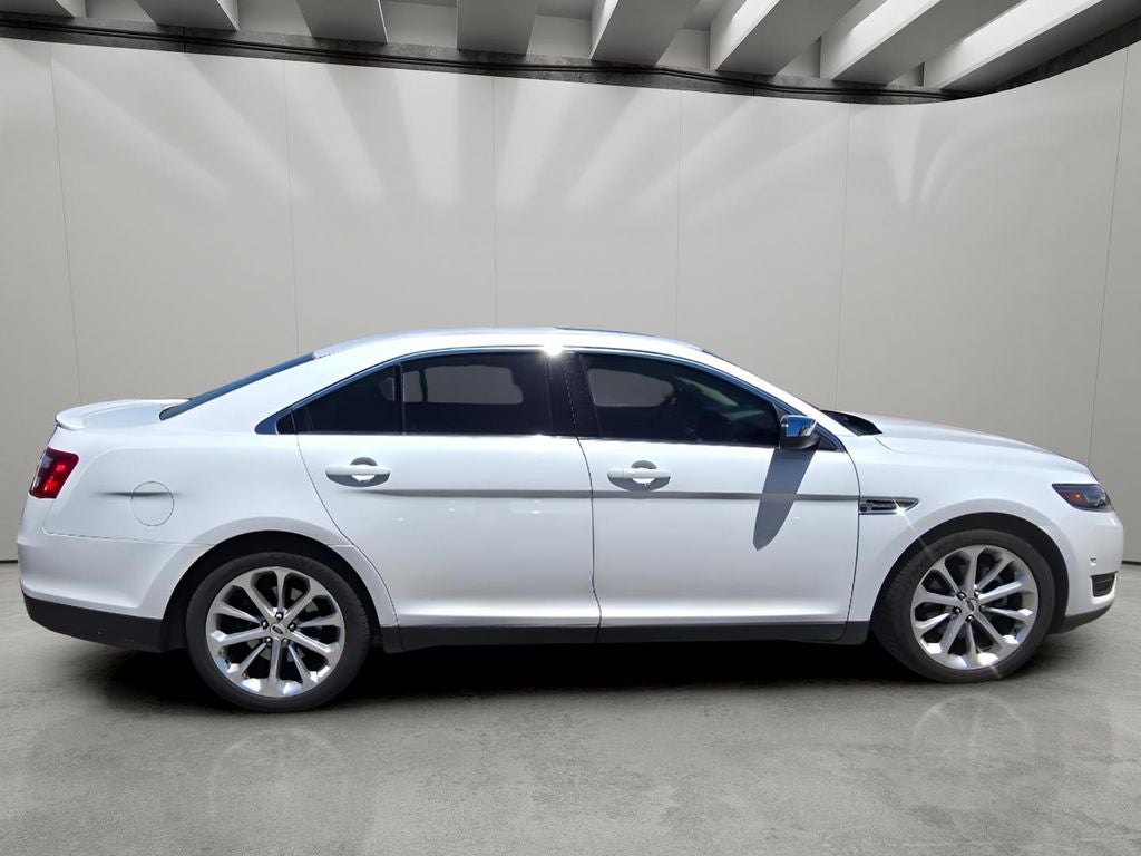 2016 Ford Taurus Limited
