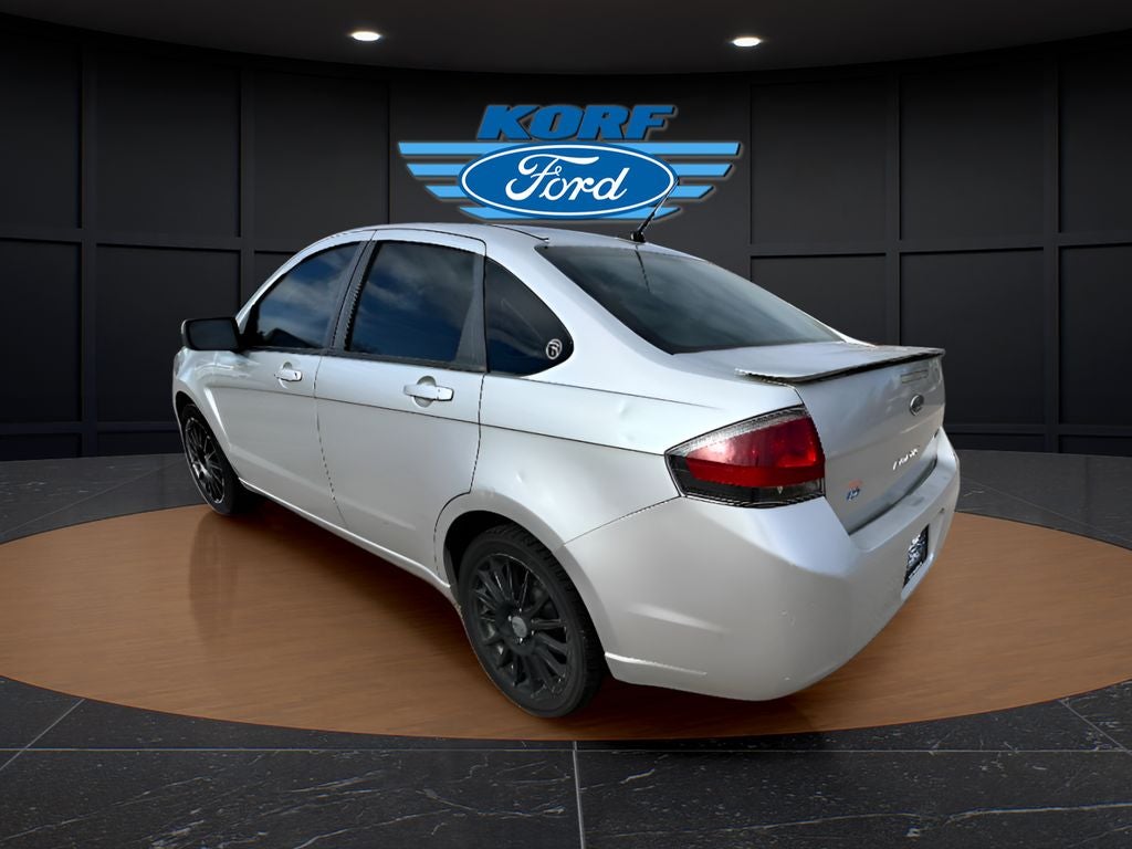 2010 Ford Focus SES
