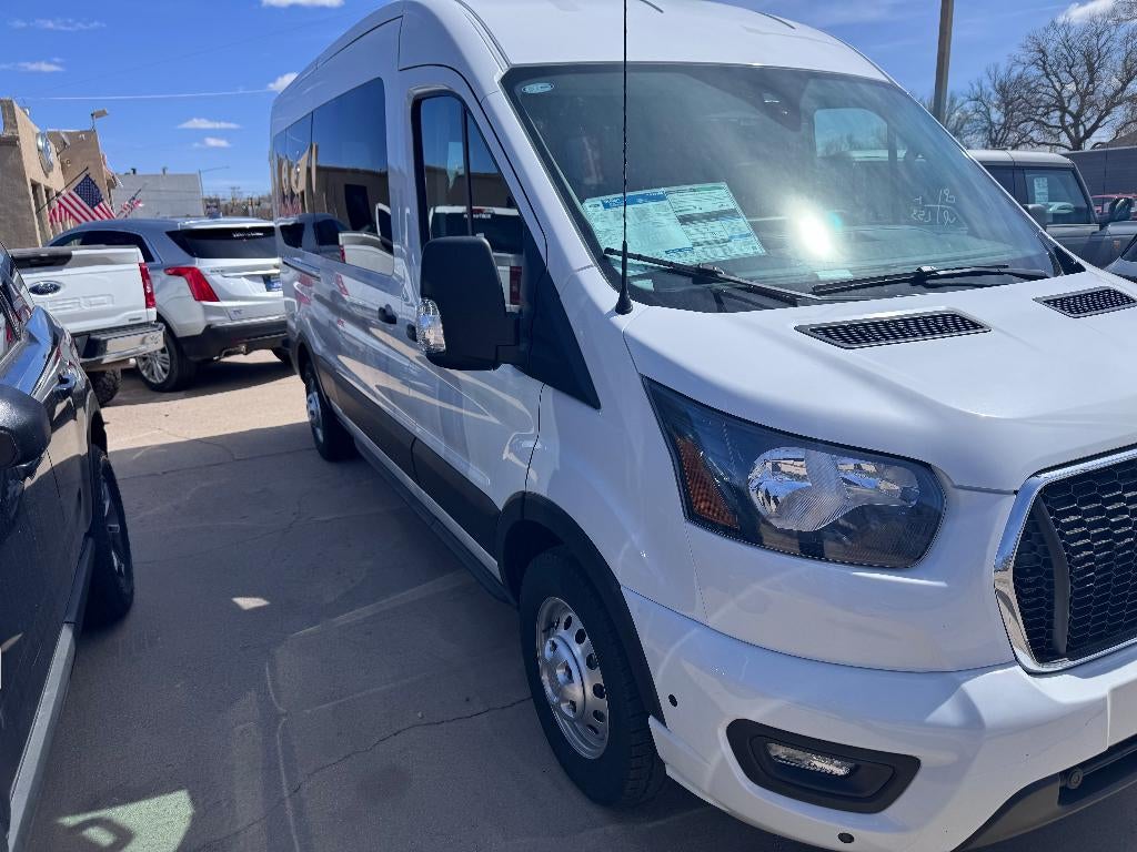 2025 Ford Transit Passenger Wagon XL