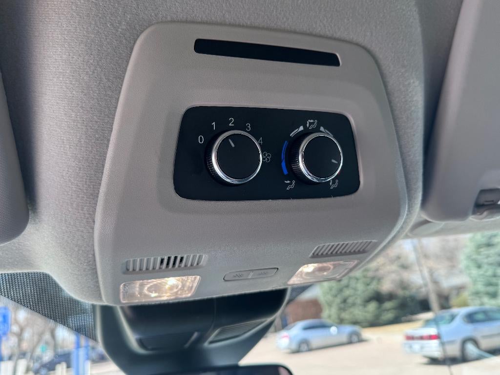 2025 Ford Transit Passenger Wagon XL
