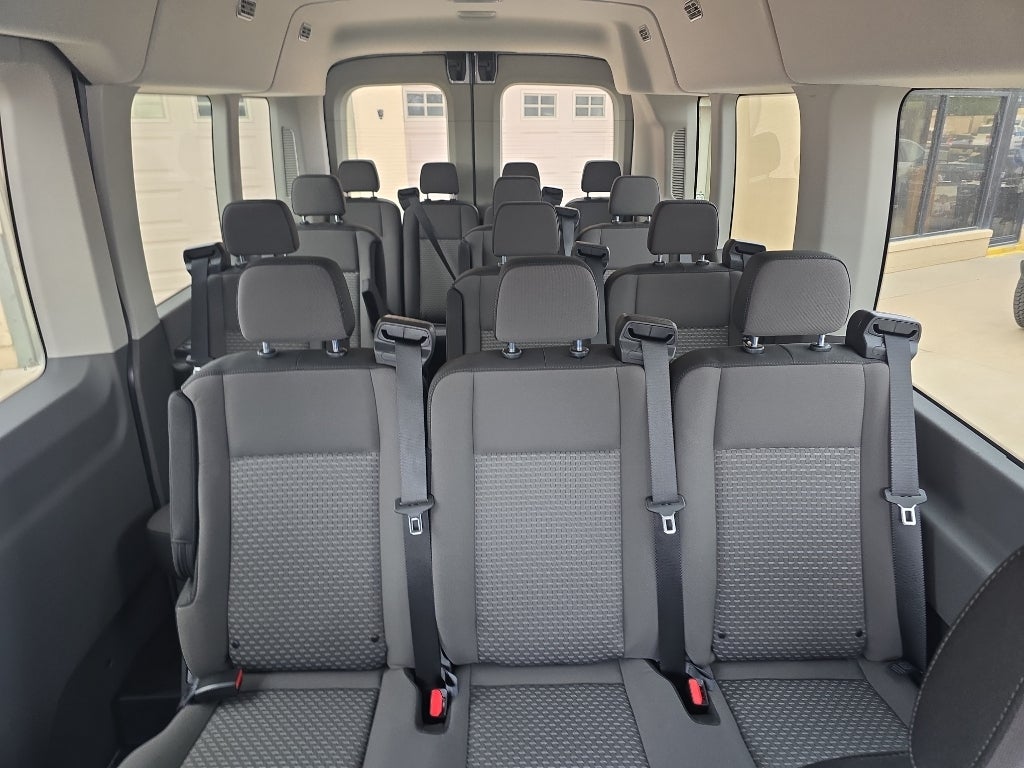 2026 Ford Transit Passenger Wagon XL