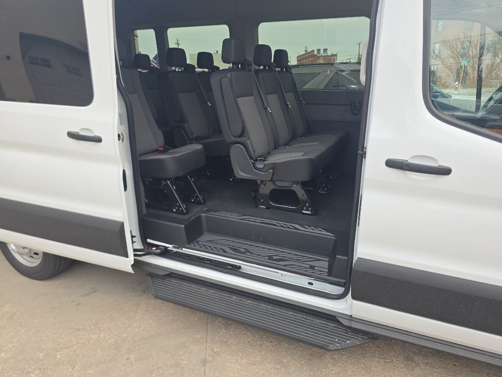 2026 Ford Transit Passenger Wagon XL