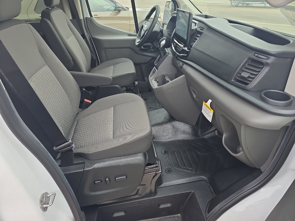 2026 Ford Transit Passenger Wagon XL