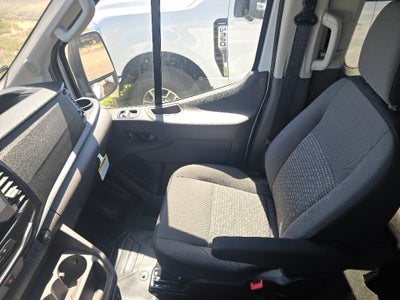 2026 Ford Transit Passenger Wagon XL