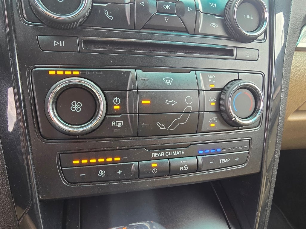 2016 Ford Explorer Base