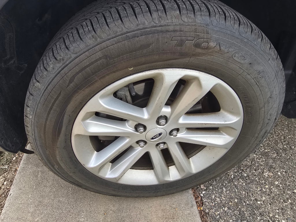 2017 Ford Explorer Base