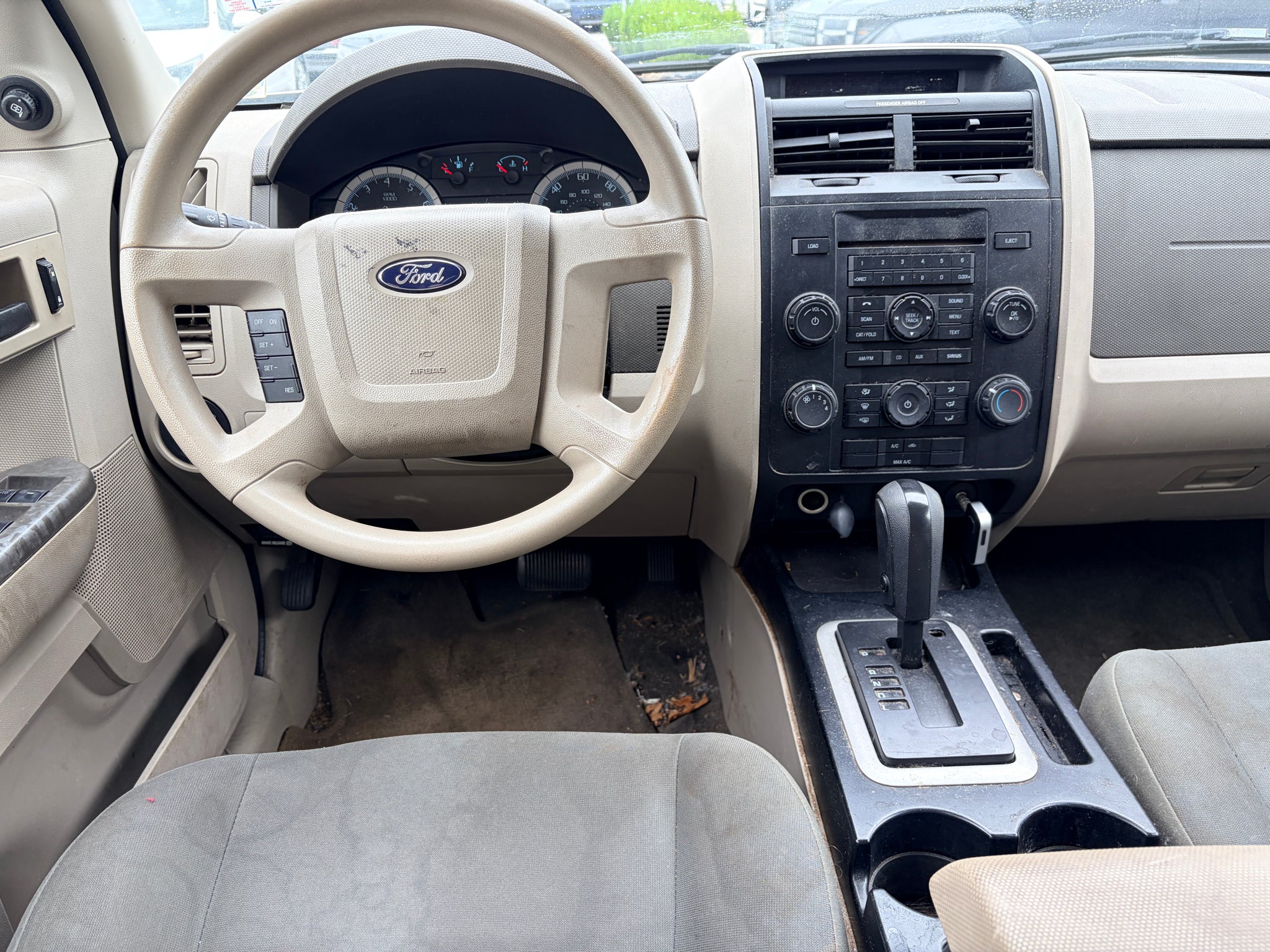 2010 Ford Escape XLS