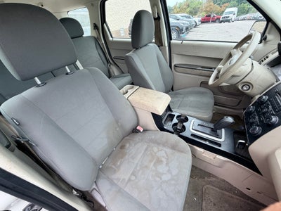 2010 Ford Escape XLS