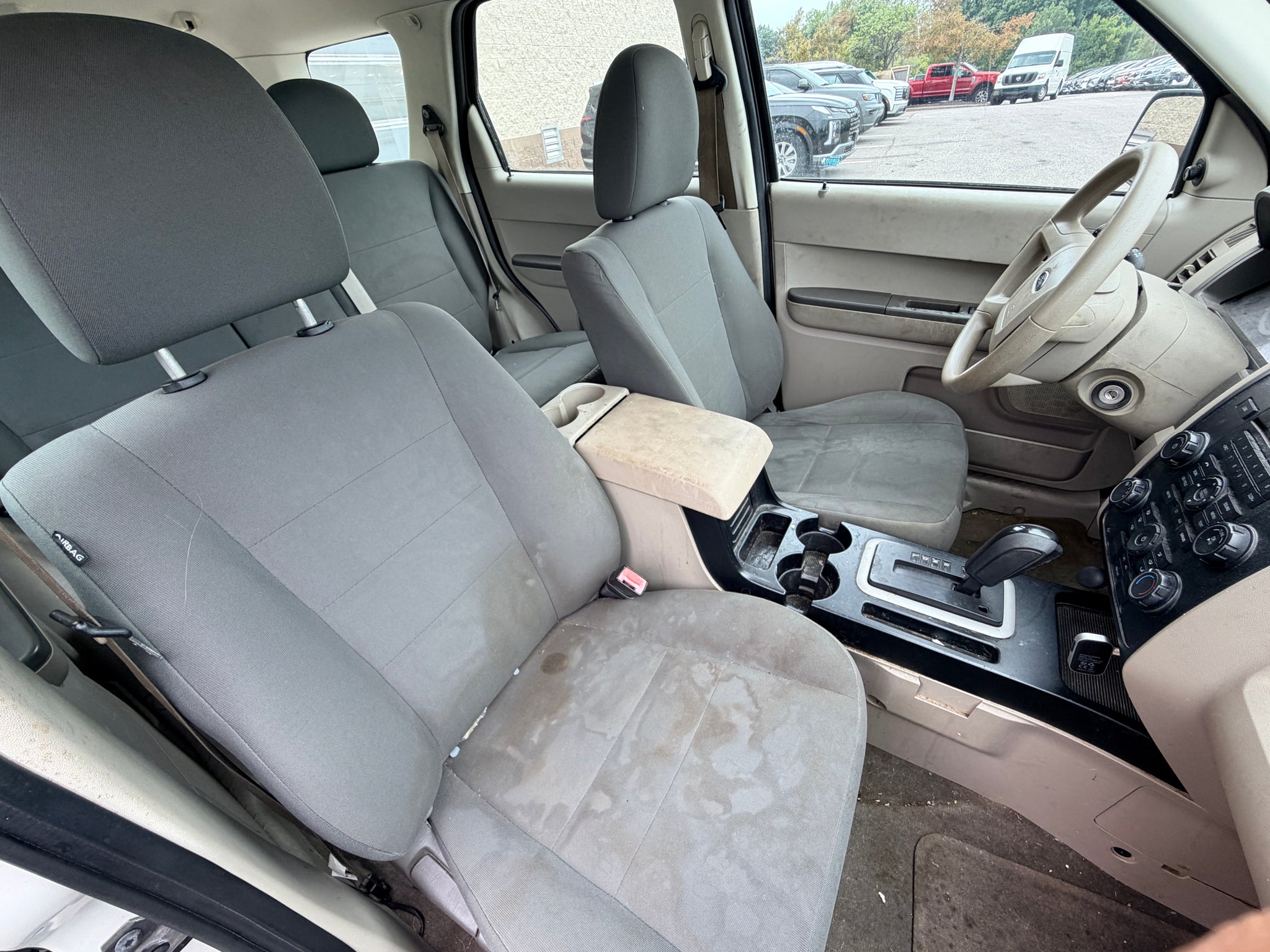 2010 Ford Escape XLS
