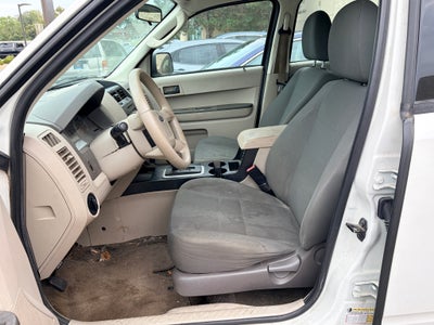 2010 Ford Escape XLS