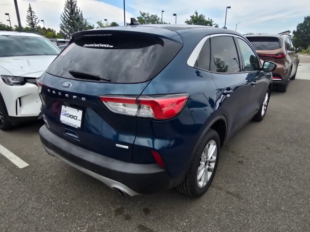 2020 Ford Escape SE