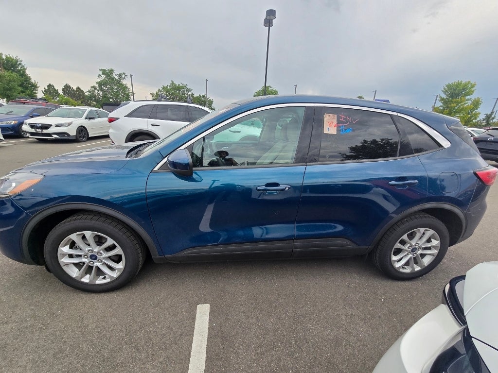 2020 Ford Escape SE