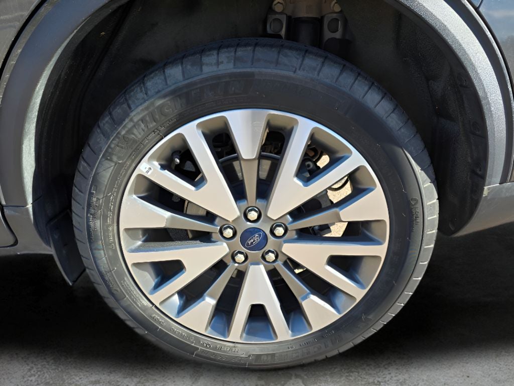 2020 Ford Escape Titanium