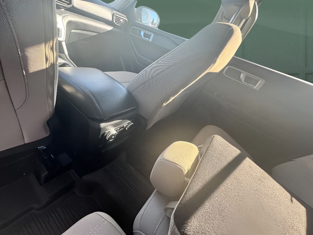 2023 Ford Explorer Base