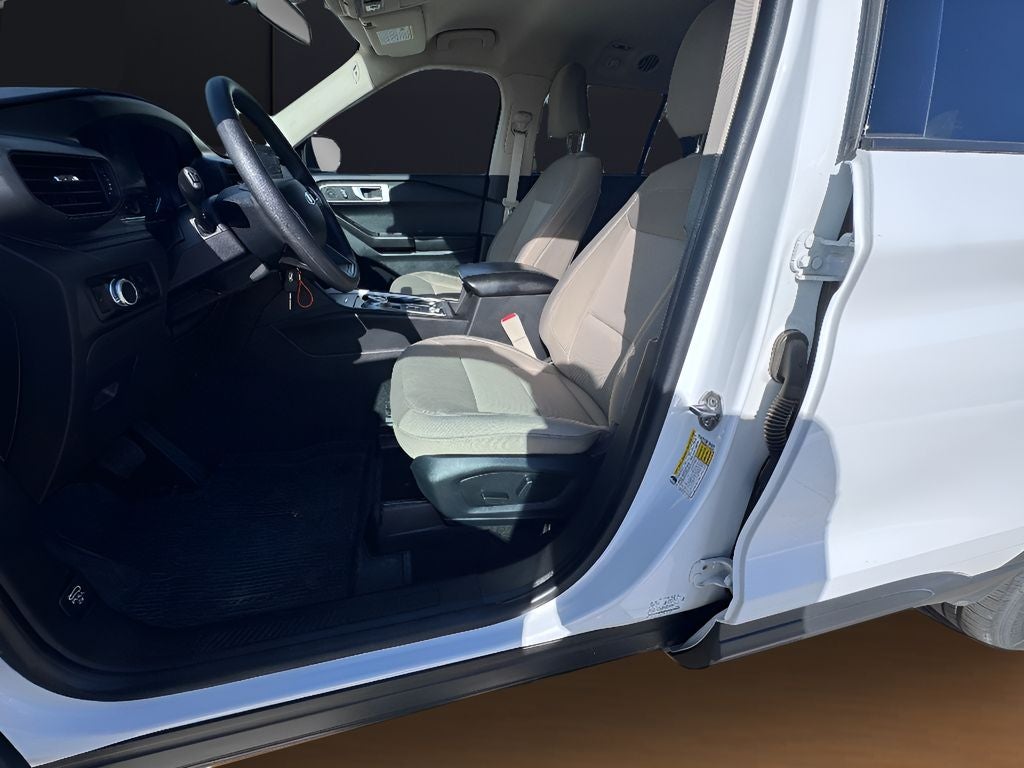 2023 Ford Explorer Base