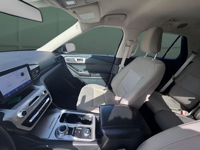 2023 Ford Explorer Base
