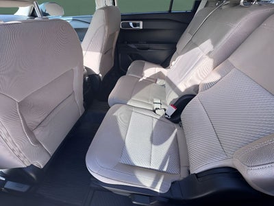 2023 Ford Explorer Base