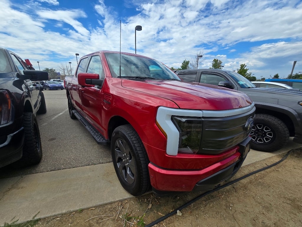 2023 Ford F-150 Lightning LARIAT