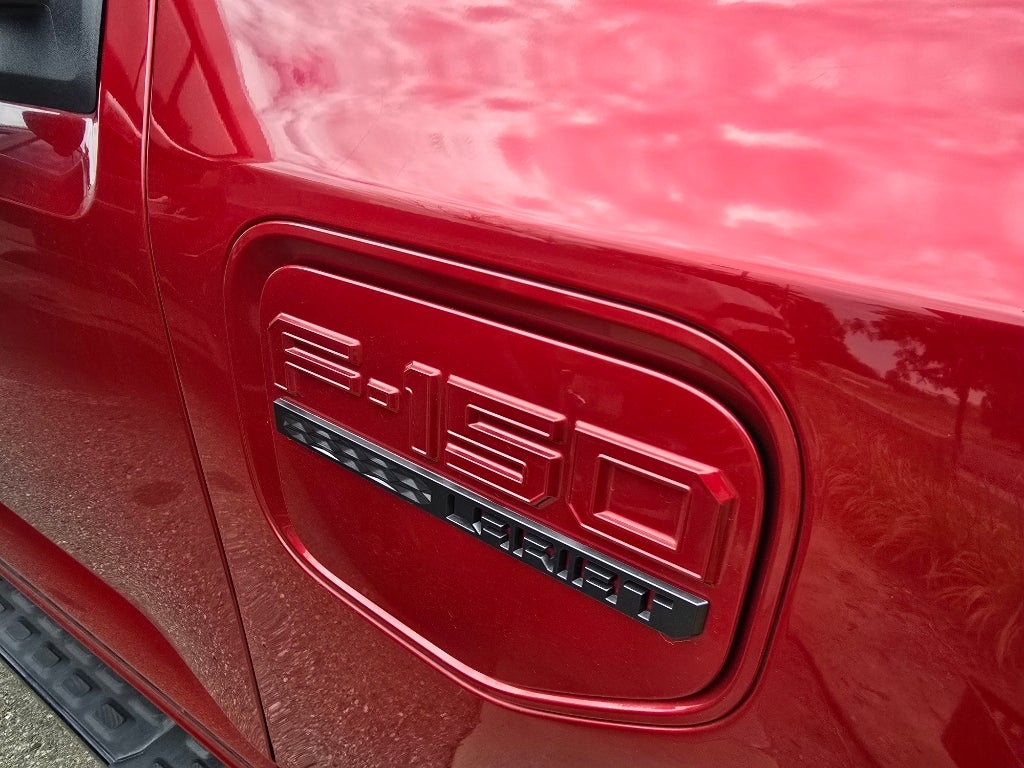 2023 Ford F-150 Lightning LARIAT