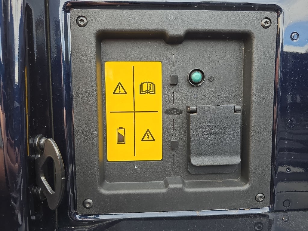 2025 Ford F-150 Lightning XLT