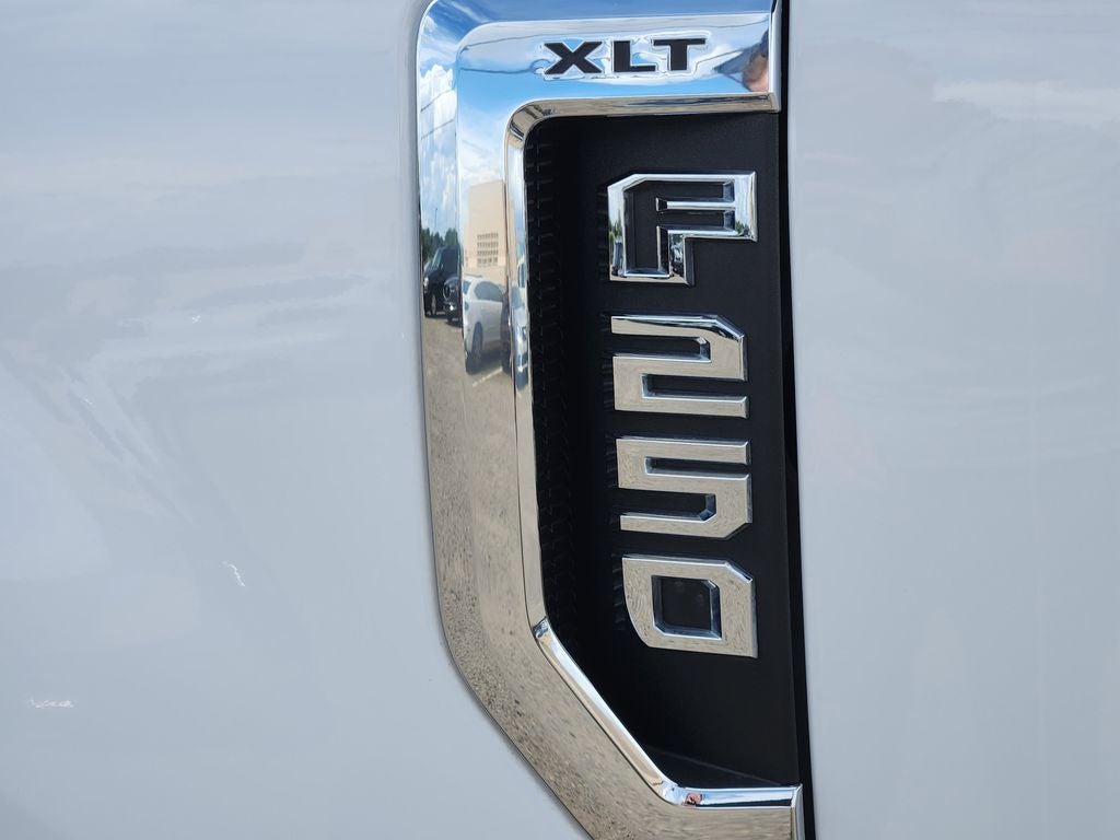 2022 Ford Super Duty F-250 Pickup XLT