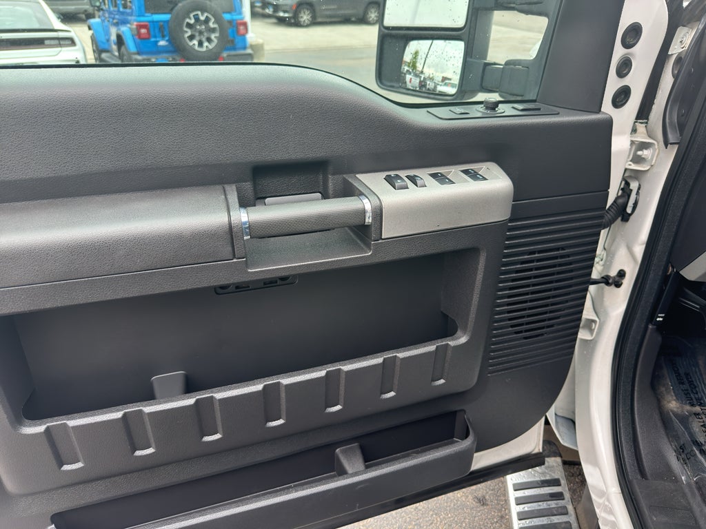 2015 Ford Super Duty F-250 Pickup Lariat