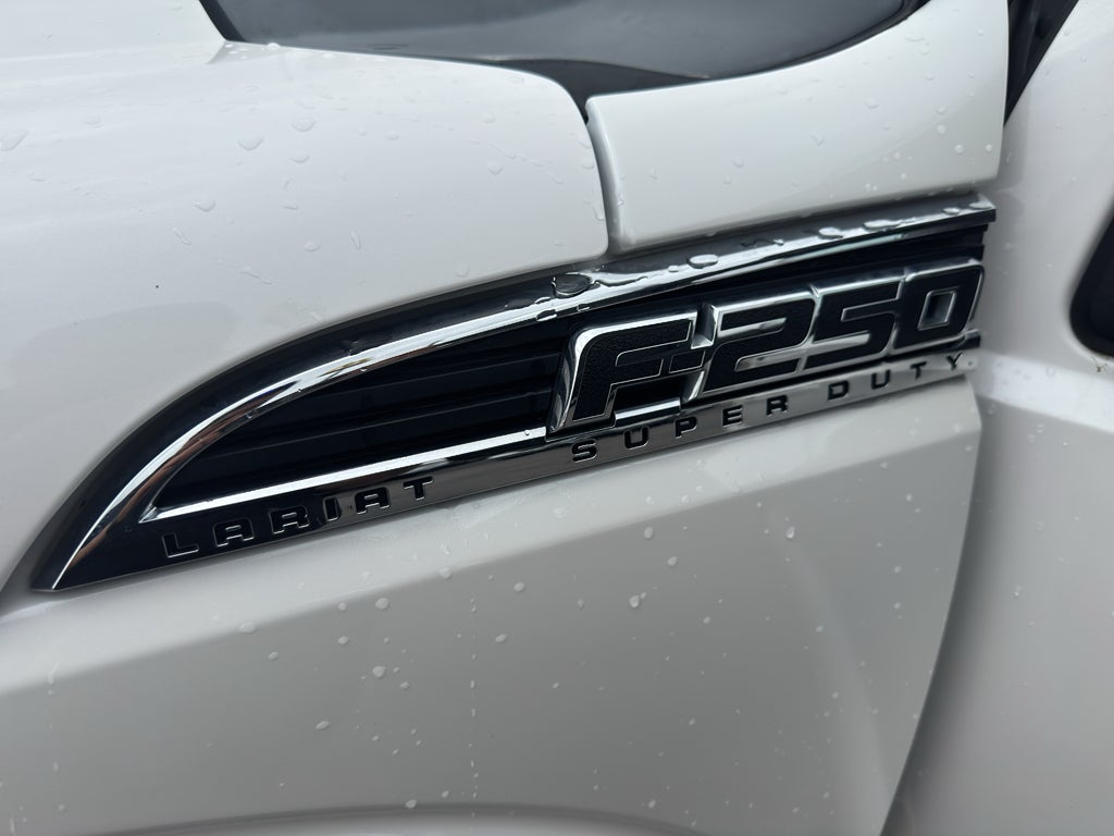 2015 Ford Super Duty F-250 Pickup Lariat