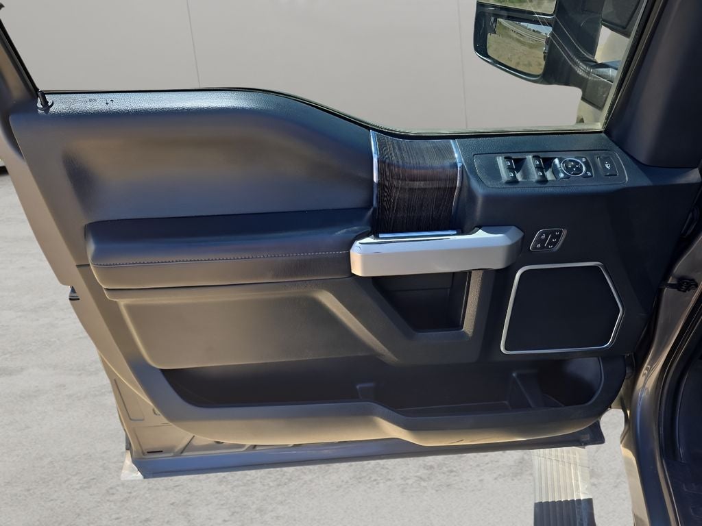 2021 Ford Super Duty F-250 Pickup LARIAT