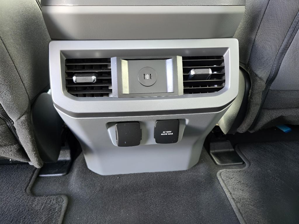 2024 Ford Super Duty F-250 Pickup XLT