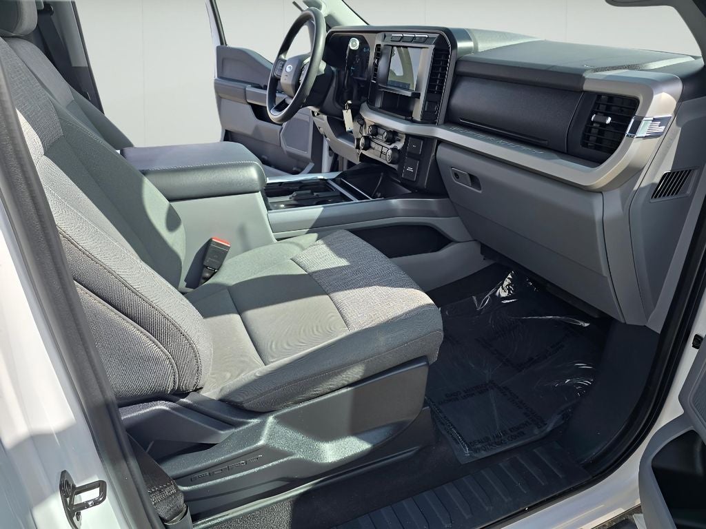 2024 Ford Super Duty F-250 Pickup XLT