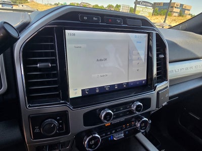 2022 Ford Super Duty F-250 Pickup LARIAT