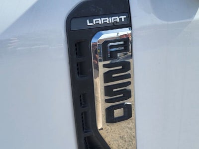 2024 Ford Super Duty F-250 Pickup LARIAT