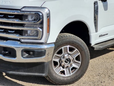 2024 Ford Super Duty F-250 Pickup LARIAT
