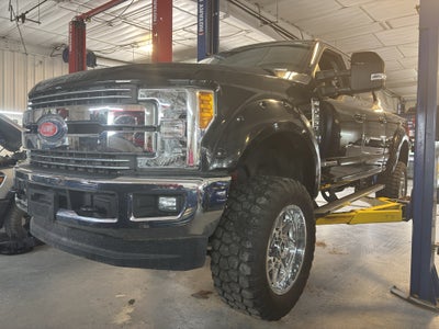 2017 Ford Super Duty F-250 Pickup Lariat