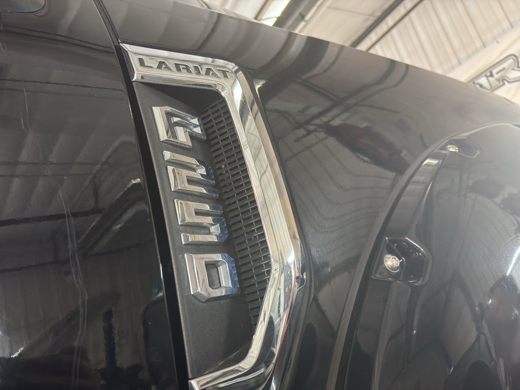 2017 Ford Super Duty F-250 Pickup Lariat