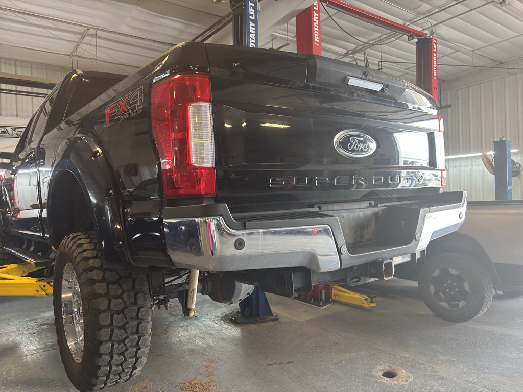 2017 Ford Super Duty F-250 Pickup Lariat