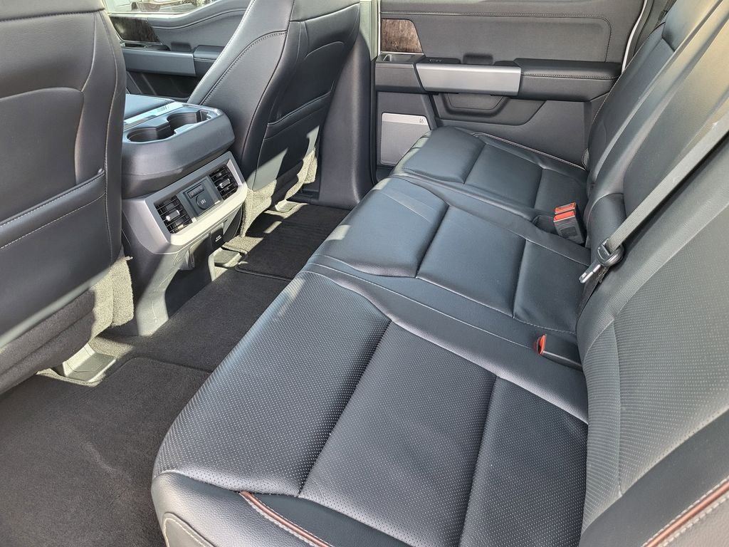 2024 Ford Super Duty F-250 Pickup LARIAT