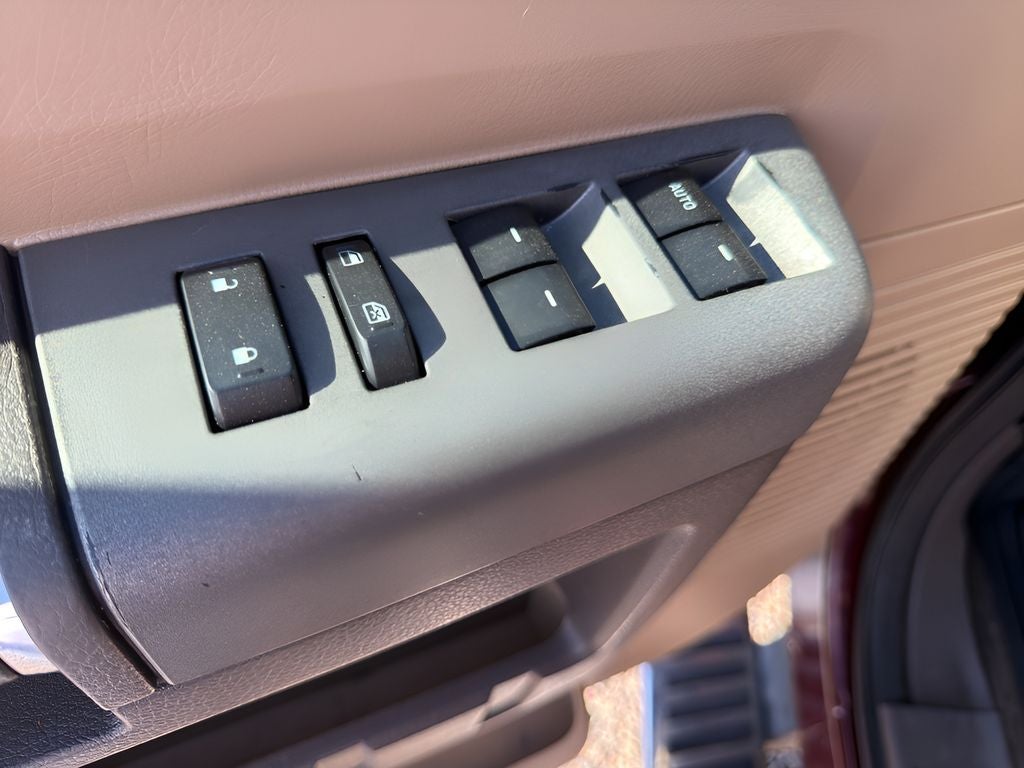 2011 Ford Super Duty F-250 Pickup Lariat