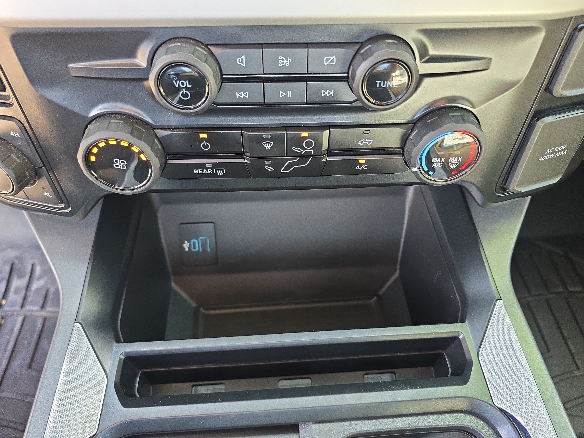 2024 Ford Super Duty F-250 Pickup XLT