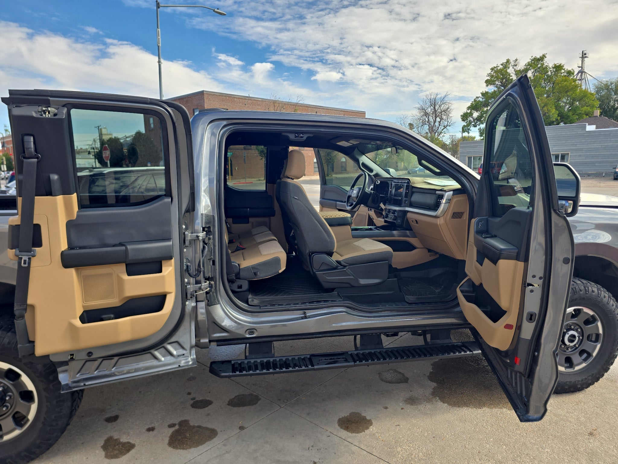 2024 Ford Super Duty F-250 Pickup XLT