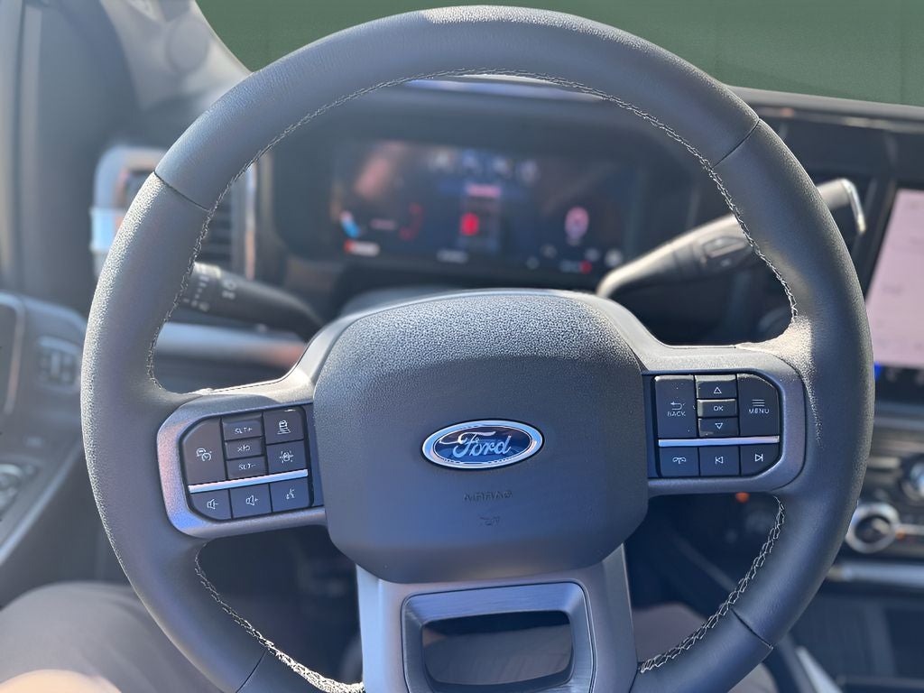 2025 Ford Super Duty F-250 Pickup LARIAT