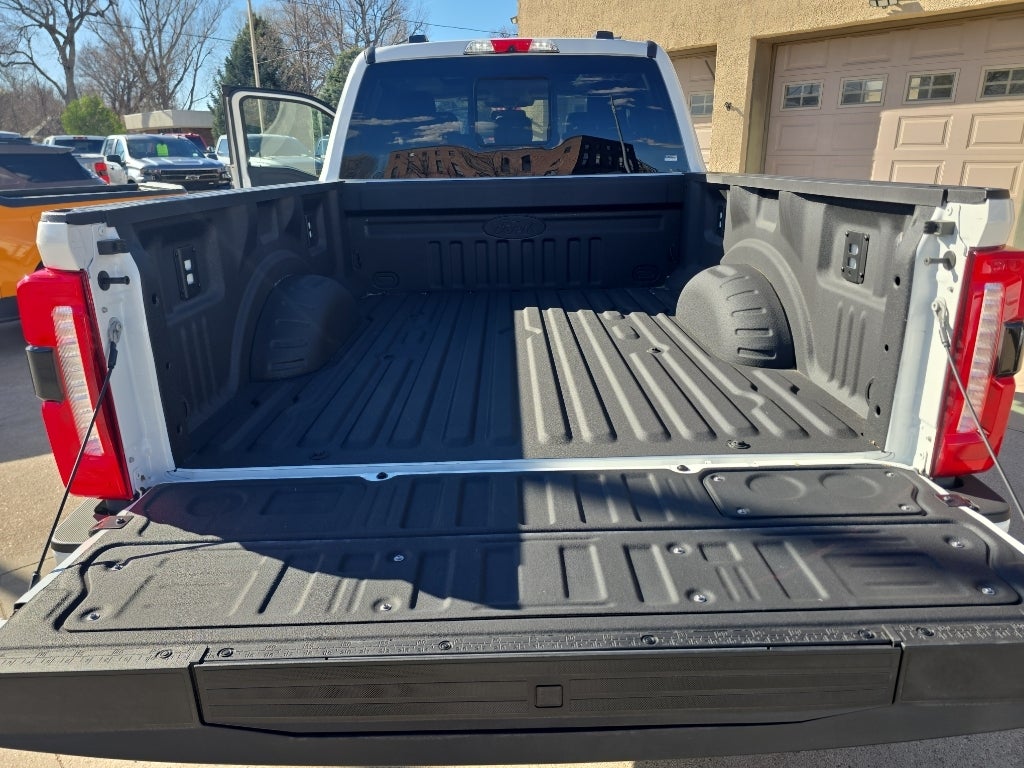 2025 Ford Super Duty F-250 Pickup LARIAT