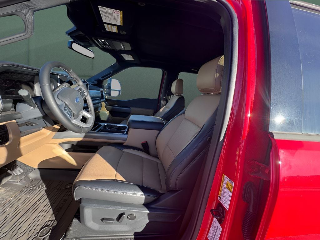 2025 Ford Super Duty F-250 Pickup LARIAT