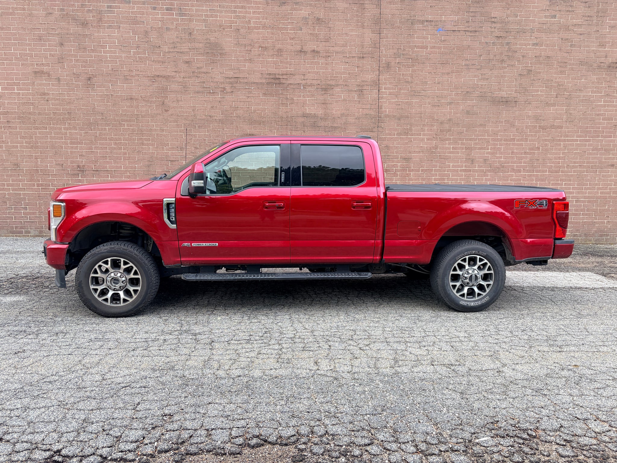 2022 Ford Super Duty F-250 Pickup LARIAT