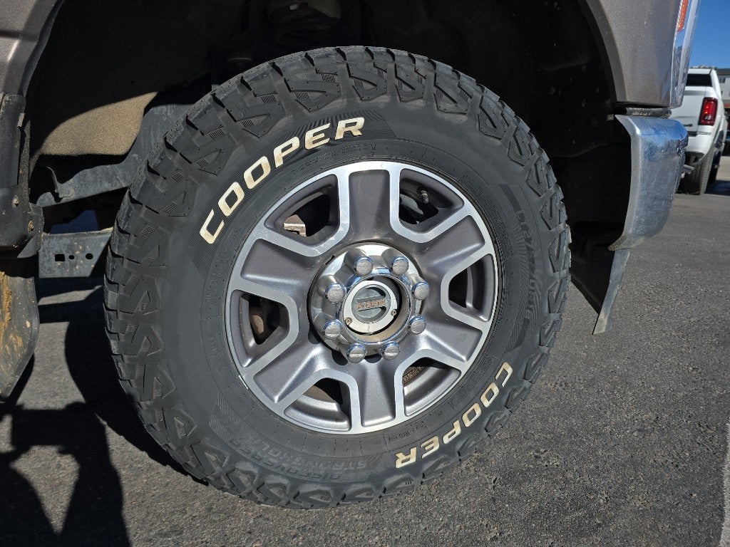 2023 Ford Super Duty F-250 Pickup LARIAT