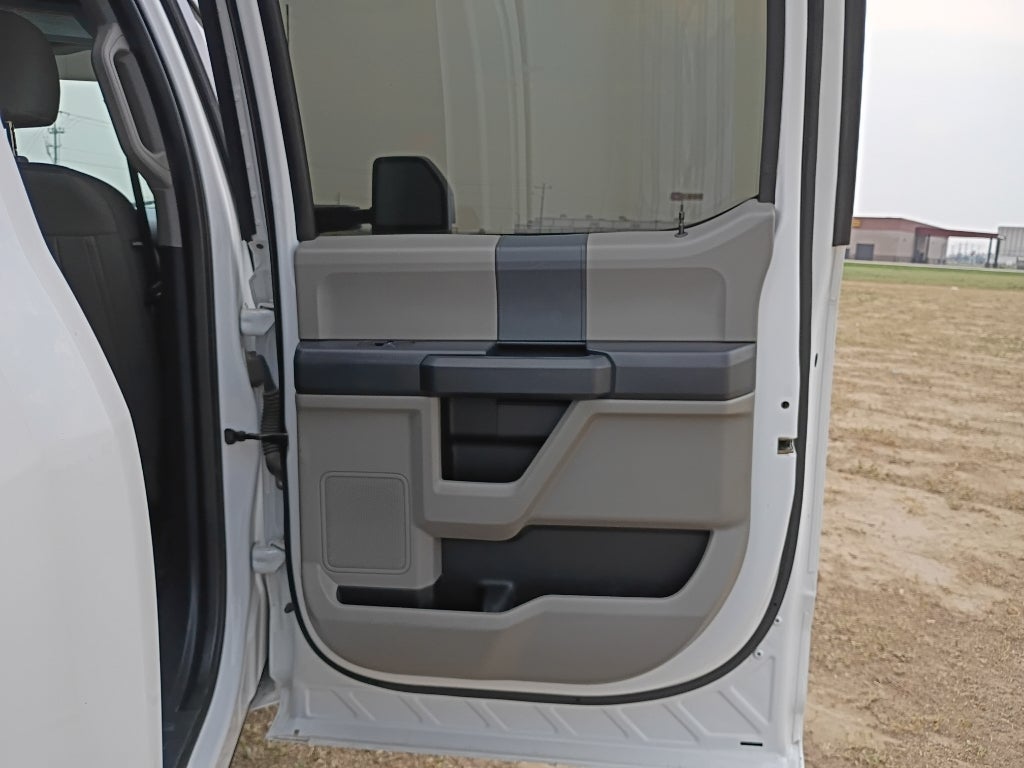 2022 Ford Super Duty F-350 SRW Pickup XL