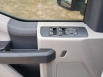 2022 Ford Super Duty F-350 SRW Pickup XL