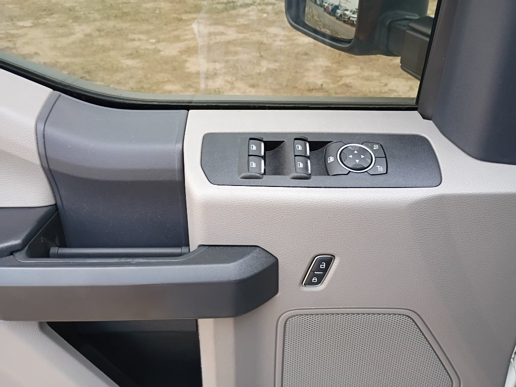 2022 Ford Super Duty F-350 SRW Pickup XL