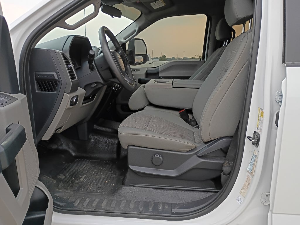 2022 Ford Super Duty F-350 SRW Pickup XL