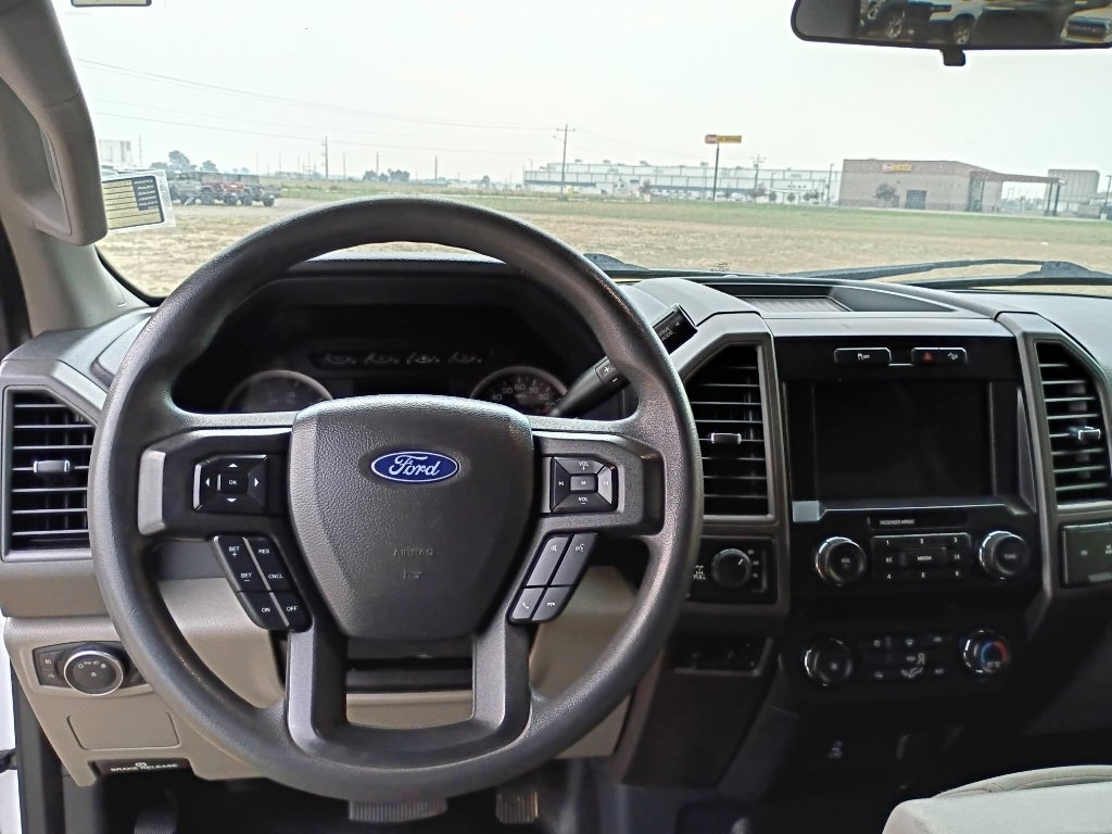 2022 Ford Super Duty F-350 SRW Pickup XL